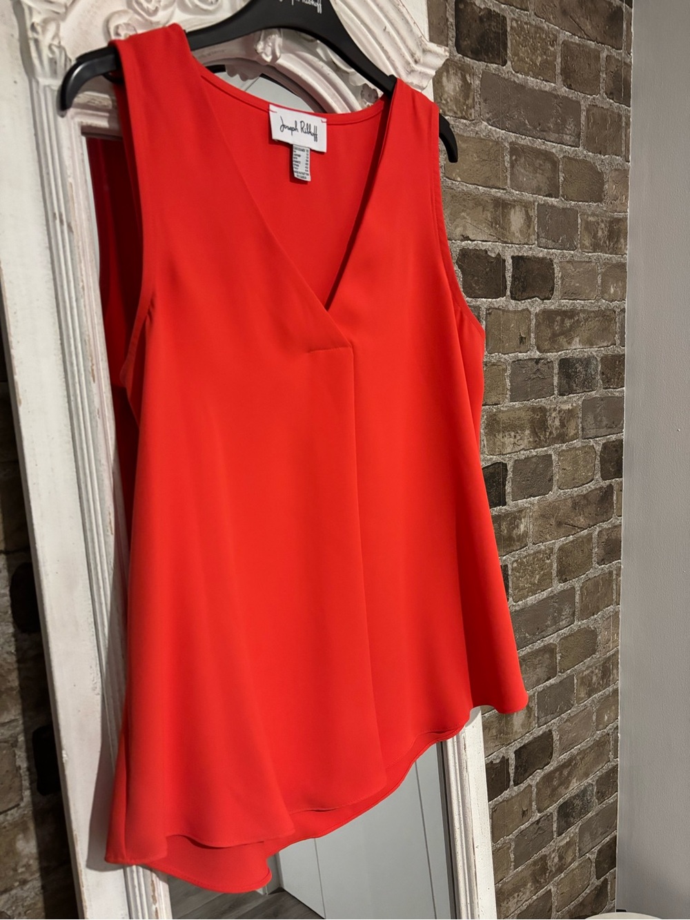 Joseph Ribkoff Vibrant Coral-Red V-Neck Sleeveless Camisole